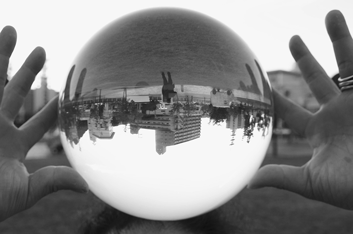 GUI AIUEO-S A STONE FROM ANOTHER MOUNTAIN TO POLISH YOUR OWN STONE still