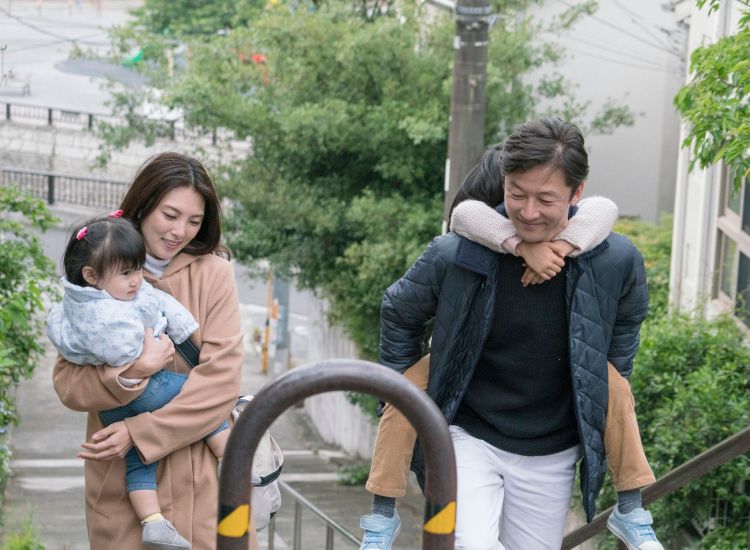 Dear Etranger still 2